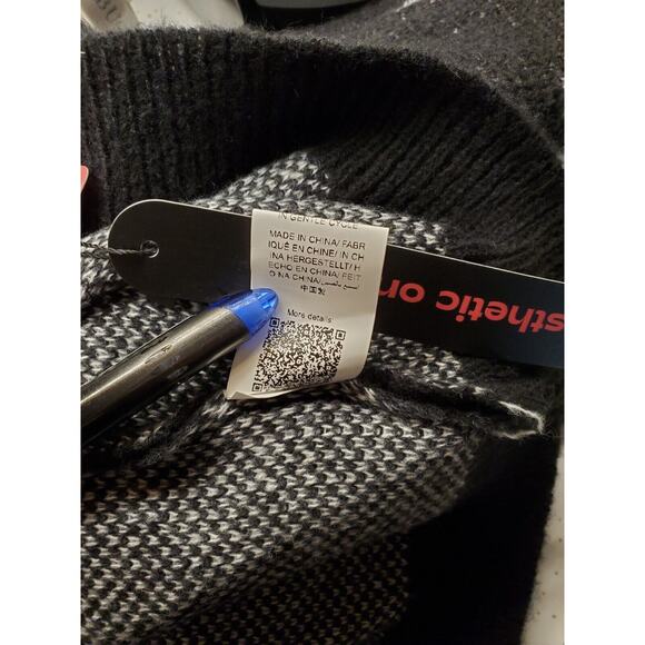 Romwe NWT Cardigan Knit Sweater Black White Stars Crop Size XL, EUR 44, US 12‎ - Picture 6 of 11